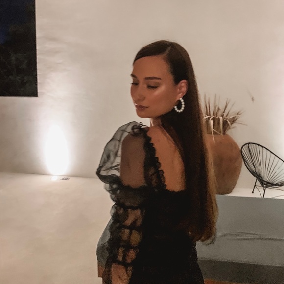 Meet your Posher, Mina - Picture 5 of 8